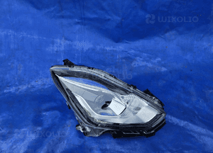 Lampa prawa przod full led suzuki swift MK8 2017- 2