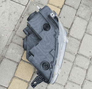 LAMPA  EUROPA  przód citroen berlingo 3 III 4