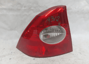 .  TYL TYLNA PRAWA LAMPA FORD FOCUS MK2 SEDAN 1