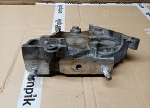 Osłona obudowa rozrządu łapa silnika Suzuki Vitara II 1.6 DDIS 15- 55255629 2