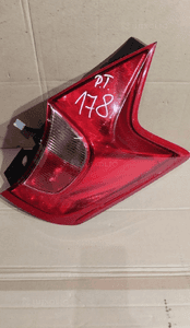 Lampa prawa tył tylna nissan note E12 1