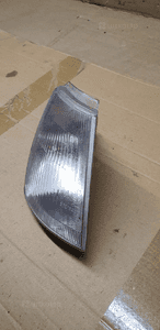 Kierunkowskaz kierunek prawy przód Renault Clio I 7700799758 3