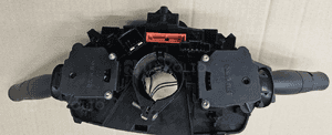 Renault Megane Cabrio Coupe  przełącznik zespolony pod kierownicę taśma 820021646523 B4 3