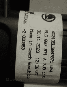 ROLETA BAGAŻNIKA SKODA ENYAQ IV 5LG867871A 7