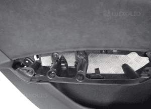 Boczek drzwi lewy tył audi A7 C8 4K8898067 2