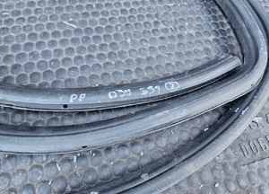 Uszczelka Guma Drzwi Karoseryjna Klapy Bagaznika Karoseria Seat Cordoba I 1 98r 14