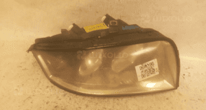 Przod przednia lampa prawa audi A2 1