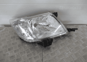 Lampa przednia przód prawa lewa toyota hilux vii lift 2013-2015 3