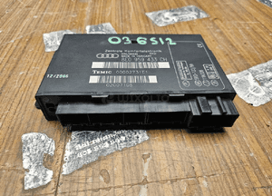 Moduł 8E0959433CH Sterownik Komputer Komfortu Audi A4 B7 Europa 3