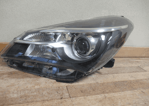 Lampa przednia przód lewa toyota yaris iii 3 lift soczewka 2014-2017 9