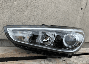 Lampa przod przednia lewa hyundai I30 iii 3 zwykla 2