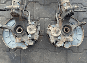 VW Polo Fox Skoda Fabia Audi A2 Seat Ibiza zwrotnica piasta przod prawa lewa 2