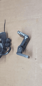Zawias zawiasy drzwi lewy tył para Seat Leon II 1P0833411 3