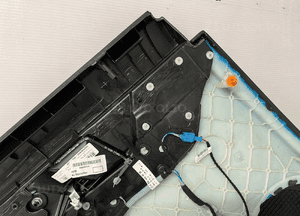 MERCEDES W204 2010 RHD Tylny prawy panel drzwiowy boczek A2044406135 9