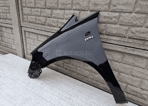 Toyota avensis verso 05-06 błotnik przedni lewy 3