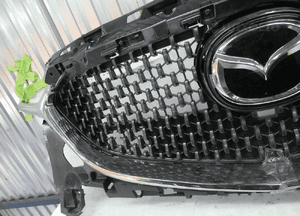 Mazda 6 gj lift 2018- grill atrapa GSH7-50712 uszkodzony 2