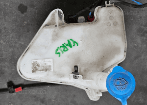 Toyota Yaris II 2 P9 zbiorniczek zbiornik płynu do spryskiwaczy 85310-0D060 1