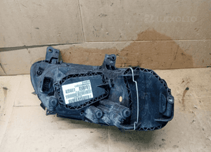 Lampa lewy przód przednia lewa VW Caddy 2K0941005B 7