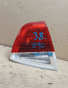 Bmw E90 sedan lampa tył tylna lewa w klape przed lift 1