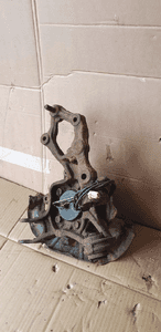 Zwrotnica piasta lewy tył tylna Mazda 6 II 5