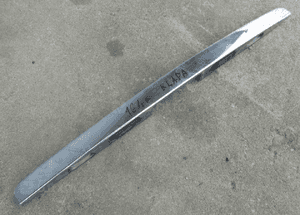 MERCEDES ML 164 chrom klapy tylnej lampka 1