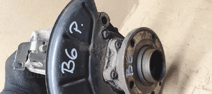 Zwrotnica piasta prawy przód przednia VW Passat B6 2.0 TDI 3C0407258G 9