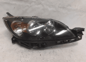 Przod przednia lampa prawa mazda 3BK xenon 1