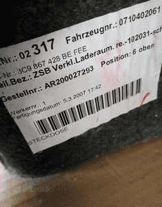 Boczek tapicerka bagażnika prawy tył VW Passat B6 3C9867428BE 3