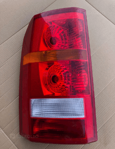 Lampa tylna lewa Land Rover Discovery 3 III 1