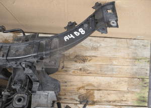 Pas przedni wzmocnienie chłodnice audi A4 B8 A5 8T 2.0 tdi 5