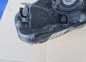 Toyota VERSO 09-12 lampa prawa przód przednia EU 4