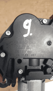 SILNICZEK WYCIERACZKI TYŁ OPEL ASTRA H KOMBI  0390201591 2