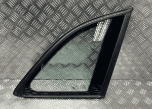 Audi Q5 szyba karoseryjna prawy tył 8R0845300F 1