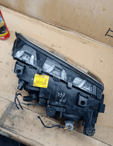 Lampa prawy przód przednia prawa BMW 3 E46 8361948 3