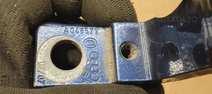 Zawias zawiasy drzwi lewy przód para Audi A3 8P 8E0831411E 8