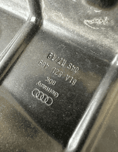 Blotnik przod przedni lewy audi Q2 81A ladny wlkp 5