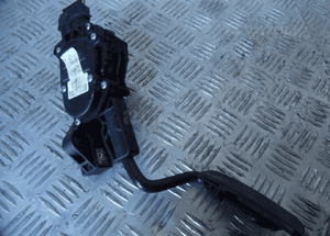 POTENCJOMETR GAZU HYUNDAI I30 1.6CRDI 1