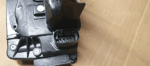 Zamek drzwi lewy przód przedni lewy Mercedes GL X166 W166 A0997200935 6