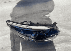 Renault captur lampa soczewka 13- 2