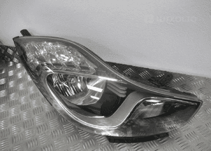 Lampa przednia przód prawa hyundai IX20 2010-2015 rok 4