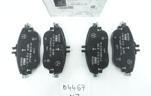 KLOCKI HAMULCOWE PRZÓD MERCEDES A W176 A0004209104 2