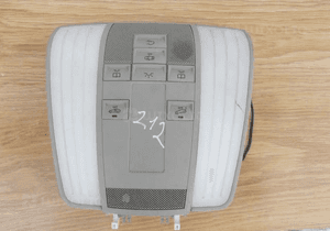 MERCEDES E 212 lampka dachowa