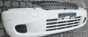 Toyota Yaris Verso zderzak przód przedni grill 2