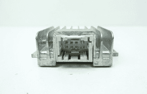 WZMACNIACZ HARMAN MERCEDES W223 W447 A2439008400 3