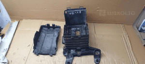 Obudowa podstawa akumulatora VW Golf V Plus 1K0915333C 1K0915335C 1K0915336B 4