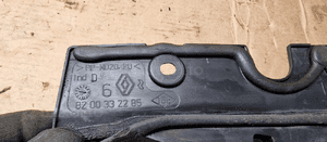 Osłona zaślepka podszybia lewa Renault Clio III 8200332285 4