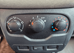 Dacia Dokker   panel sterowania nawiewu dmuchawy
