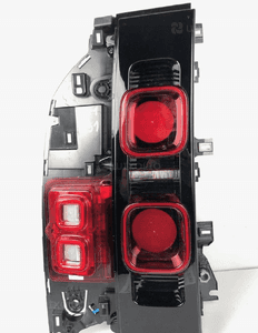Lampa lewy tył tylnia land rover defender ii 1