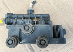 Zawór zawieszenia RVH500060 RANGE ROVER L322 LM VOGUE Facelift 1