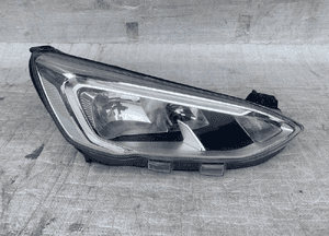 Ford focus MK4 lampa prawa led 18- 1